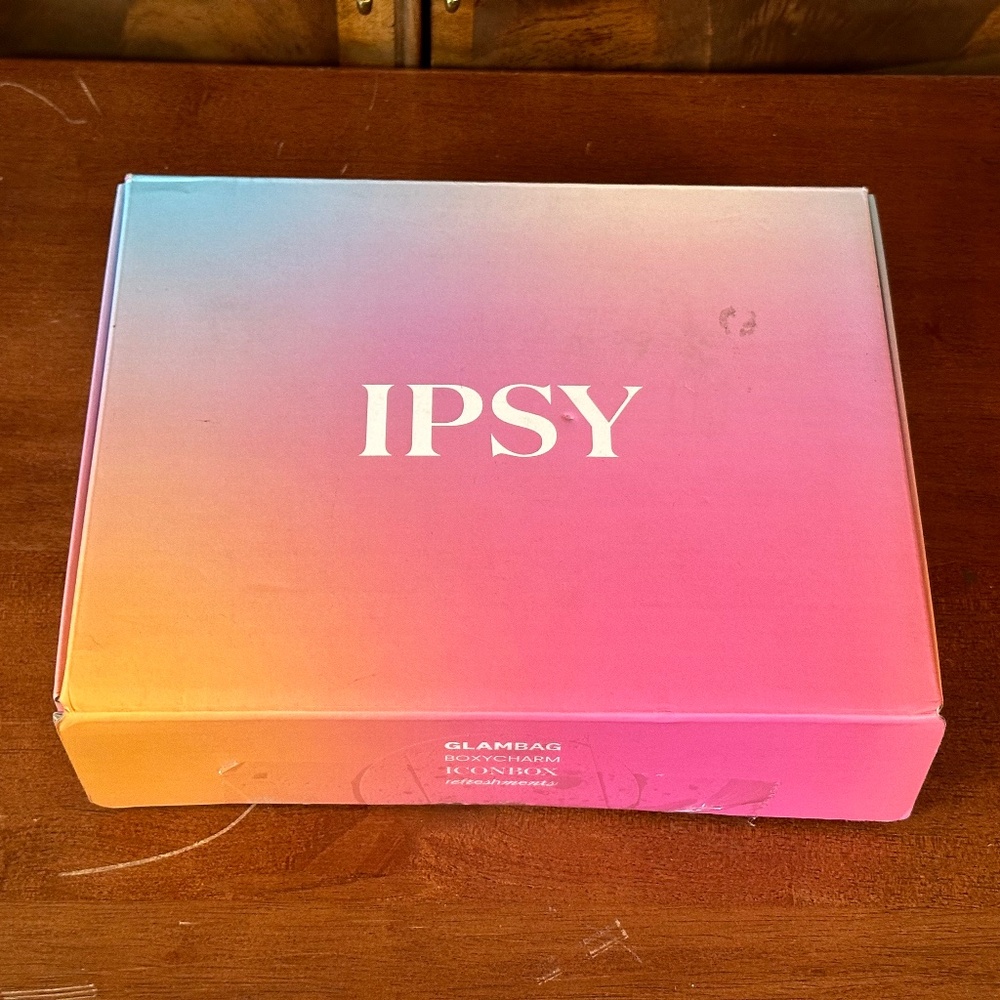 IPSY Boxycharm Set